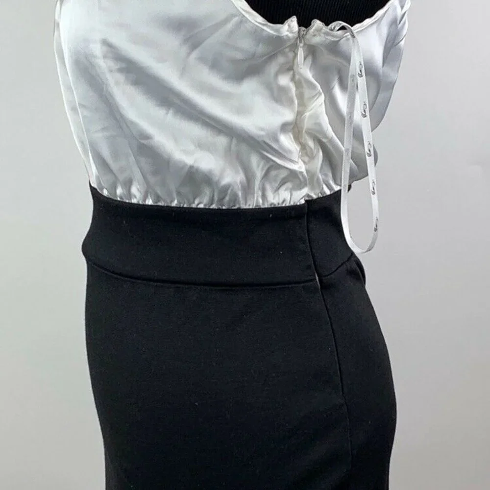 Forever 21 XX1 Black White Bodycon Sleeveless Care‎